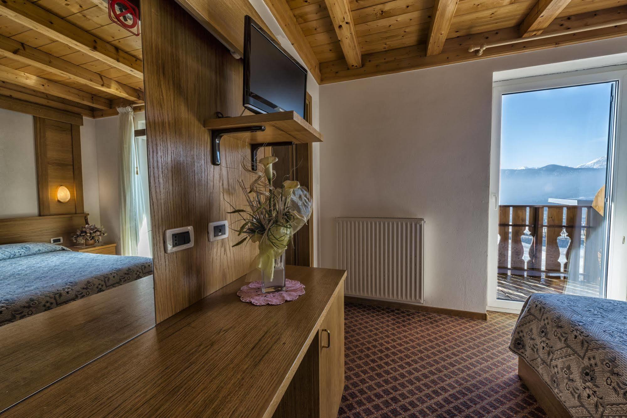Hotel La Montanina In Val Di Non 3*