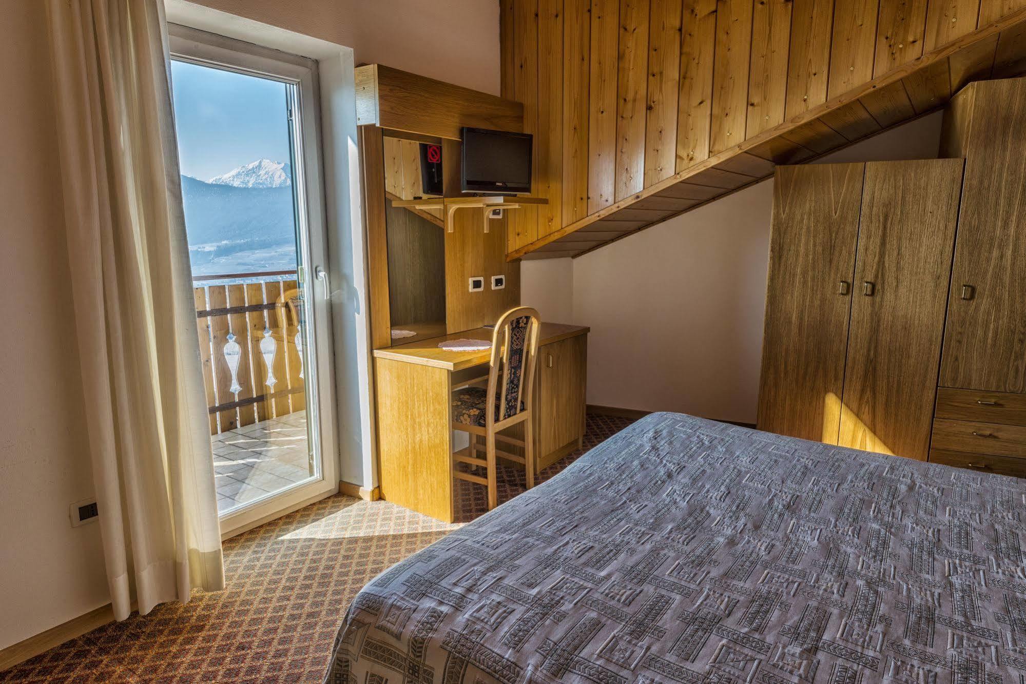 Hotel La Montanina In Val Di Non 3*